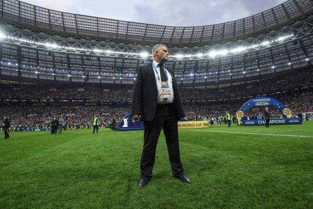 款激励他在 款激励他在